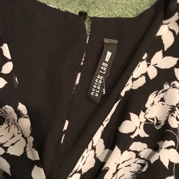 Woman's romper - Picture 2 of 2